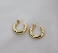 Image 1 of Timeless Gold Hoop 