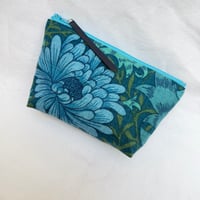 Image 2 of William Morris Standing Pouch No.13