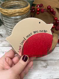 Image 1 of Freestanding Robin 1