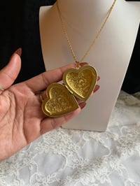 Image 5 of THE LANA LOCKET (CHAIN VERSION)
