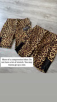 Leopard compression bikers *do not stretch a lot