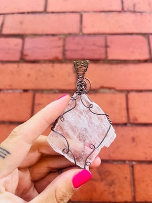 Image of Selenite necklace diamond 