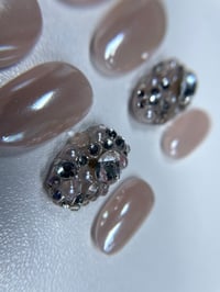 Image 3 of Keepsake Press-On Nails Size Large