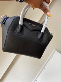 Image 4 of Antigona Bag