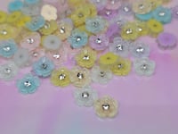 Image 4 of flower nail decoration with rhistone