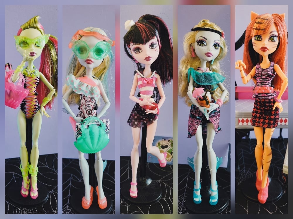 Image of Monster High Singles