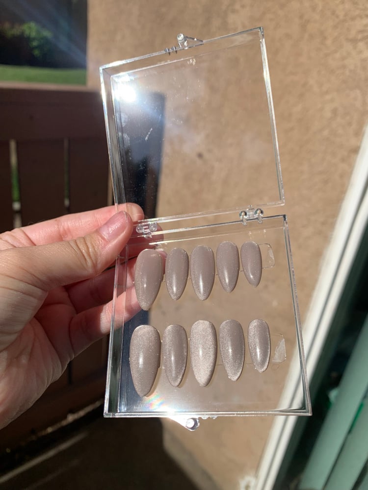 Image of Something Nude Cateye Nails