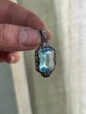 Pour Fleur. Aigue-marine sertie argent et marcassites, Art déco 1910, rare de cette taille!