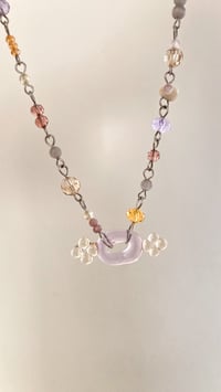 Image 4 of Collier en perles de verre / Pièce unique