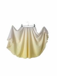 Image 2 of Chiffon Rehearsal circle skirt Gradient yellow 