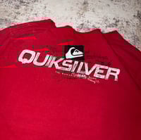Image 3 of (S) y2k red quiksilver t-shirt