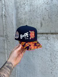 Image 1 of NAVY ORANGE DETRIOT TIGERS CUSTOM FITTED CAP