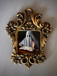Image 1 of Fantasma escribiendo 
