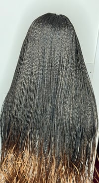 Image 4 of NAOMI WAVY BRAIDS