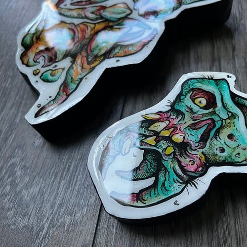 Image of Wooden teeth paintings 