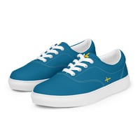 Image 2 of Gör Varje Steg Svenskt: Canvas Sneakers med Svenska Flaggan!