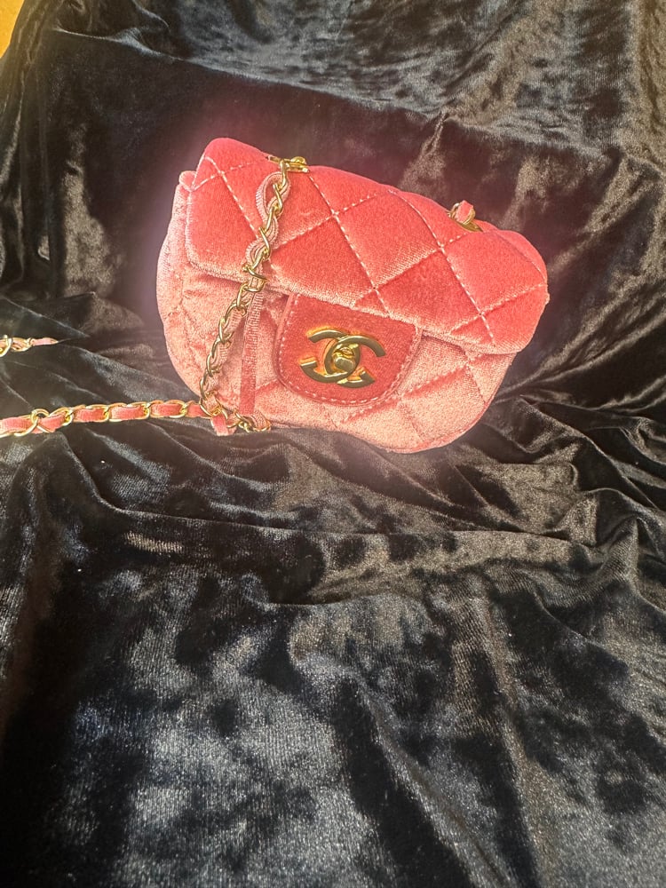 Image of velvet Cc