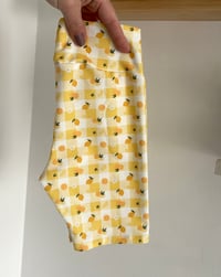 Lemon cycling shorts 