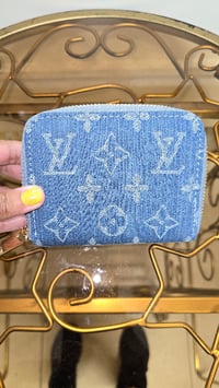 Image 1 of Shortie Wallet Style 17