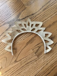 Image 8 of 1940s Art Deco Crown 