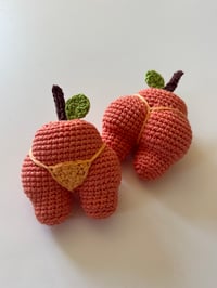 Image 1 of peach booty keychain