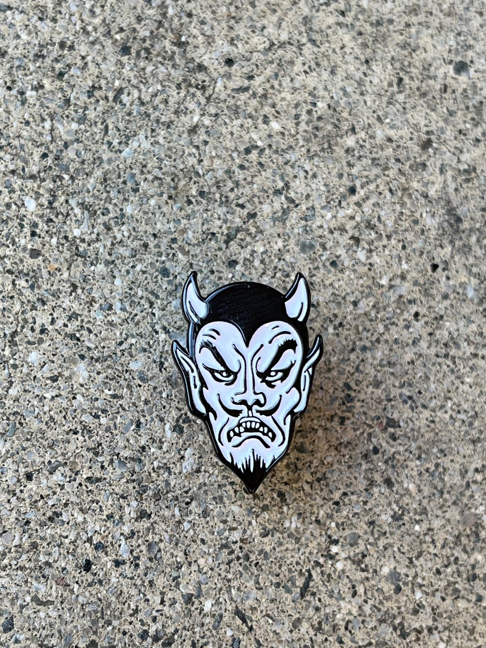 RR#141 Devil Power Pin