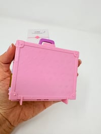 Image 4 of Ensemble bracelet et Polly Pocket La Valise Paris