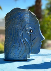 Image 3 of Flo