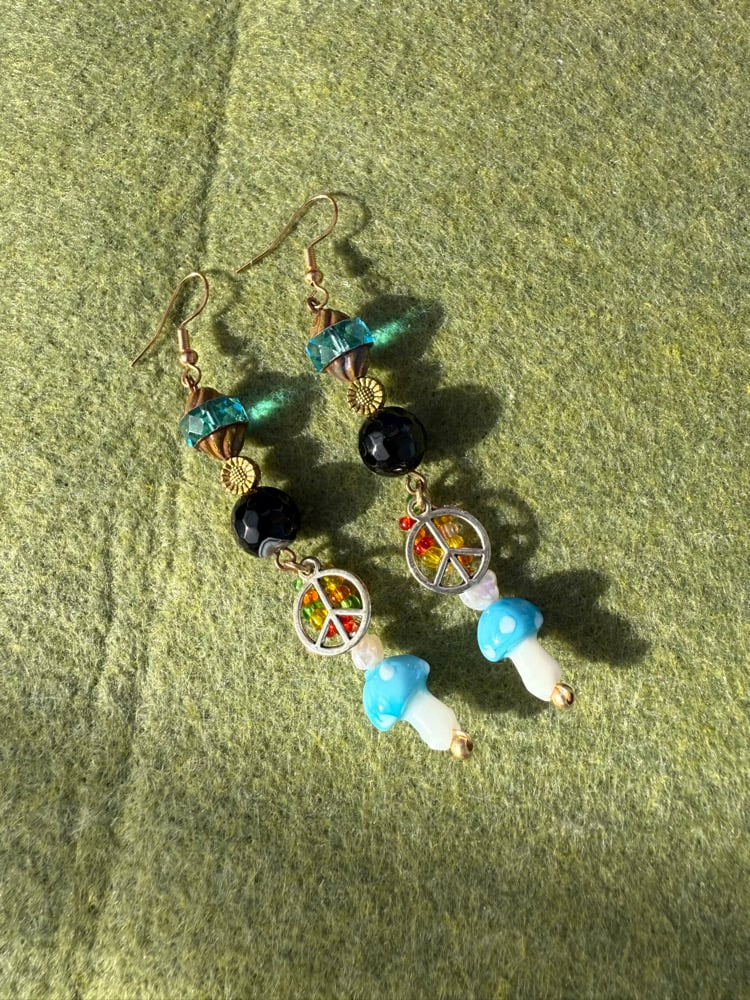Image of Peace sign mushroom hippie earrings โ๐ป๐ฉต๐