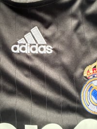 Image 2 of     Real Madrid CF BenQ Siemens Retro Black Kit