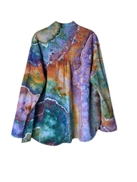 Image 7 of ♻️ UPCYCLED M (8) Topshop Boyfriend Shirt in Rustic Geode Ice Dye