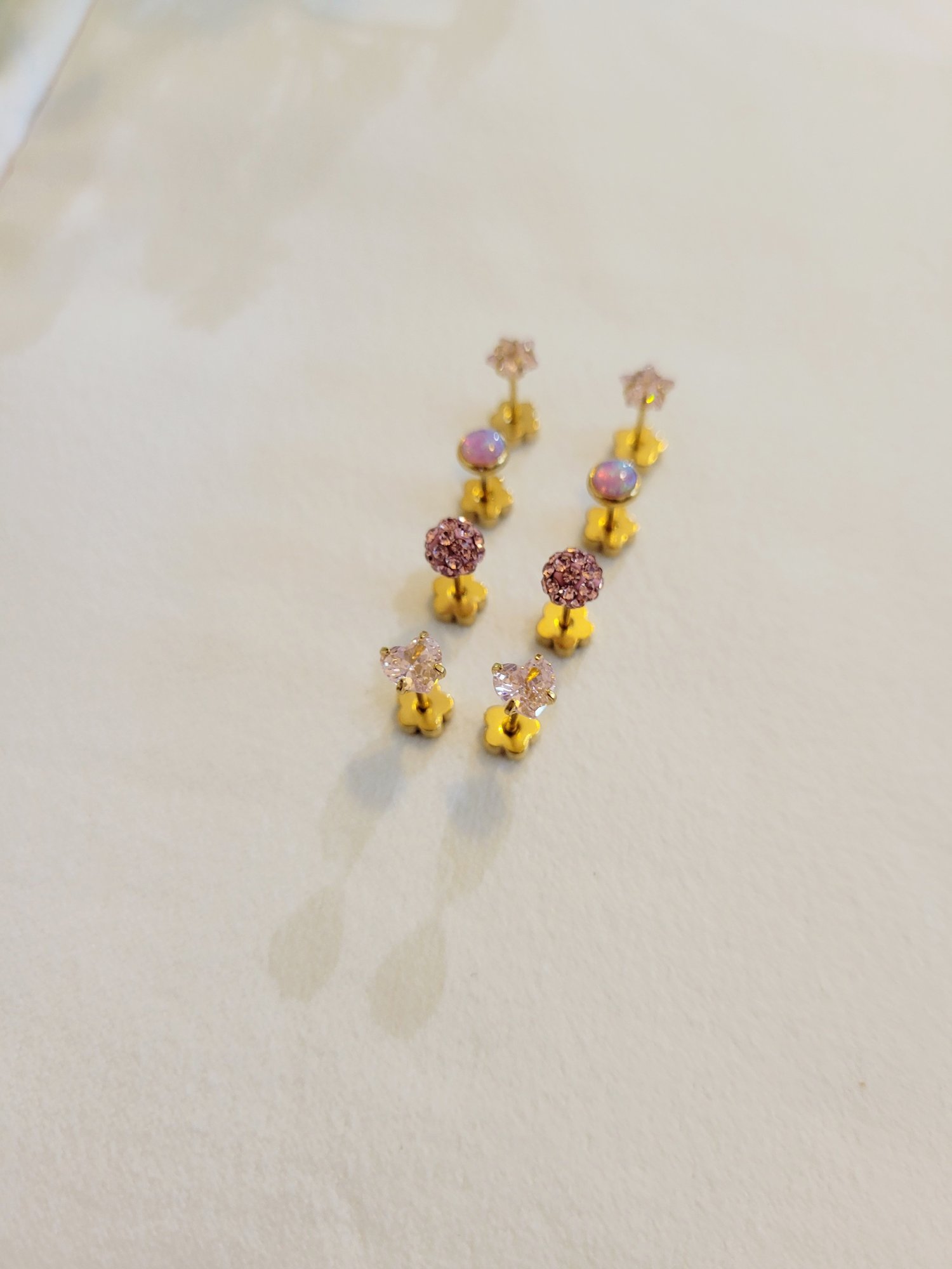 Image of Stud Earrings 