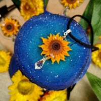 Image 1 of Wisiorek ze Słonecznikiem 🌻☀️