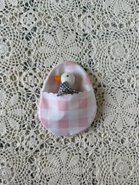 Image 3 of Egg 4