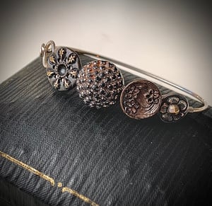 Image of "Moonlit Garden" Button Bracelet