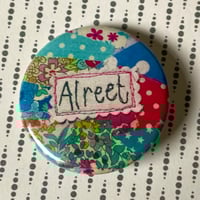 Image 3 of button badges 1