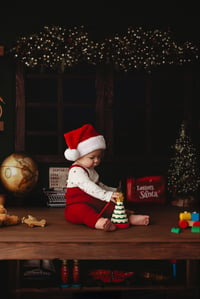 Image 3 of SANTA SESSIONS at KAP Studios