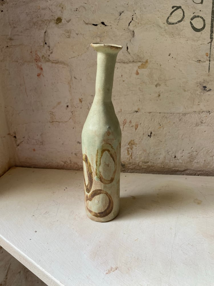 Green bottle Image 3