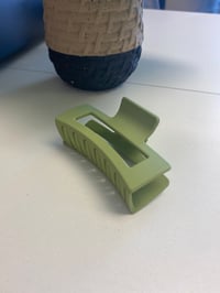 Image 1 of SQUARE HAIR CLAW Small 