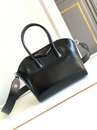 Image 3 of Antigona Bag