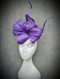 Image 2 of 'Bowie' in Lavender 