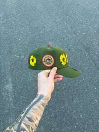Image 4 of GREY BRIM OLIVE TRI TONE NEW YORK METS CUSTOM FITTED CAP