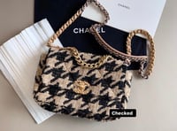 Image 2 of CC 19 Tweed bag