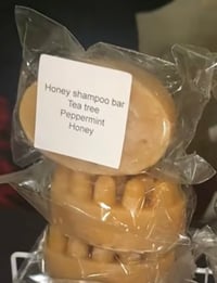 Image 3 of Honey sea moss shampoo Bar