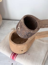 Image 4 of Grandes louches à beurre - début XXe