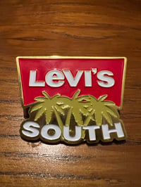 Levi’s south gold metal (LAST ONE)