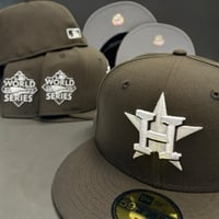 Image 3 of New Era 59Fifty Walnut - White GLOW