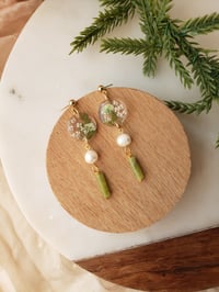 Floral Gemstone Dangle Earrings 