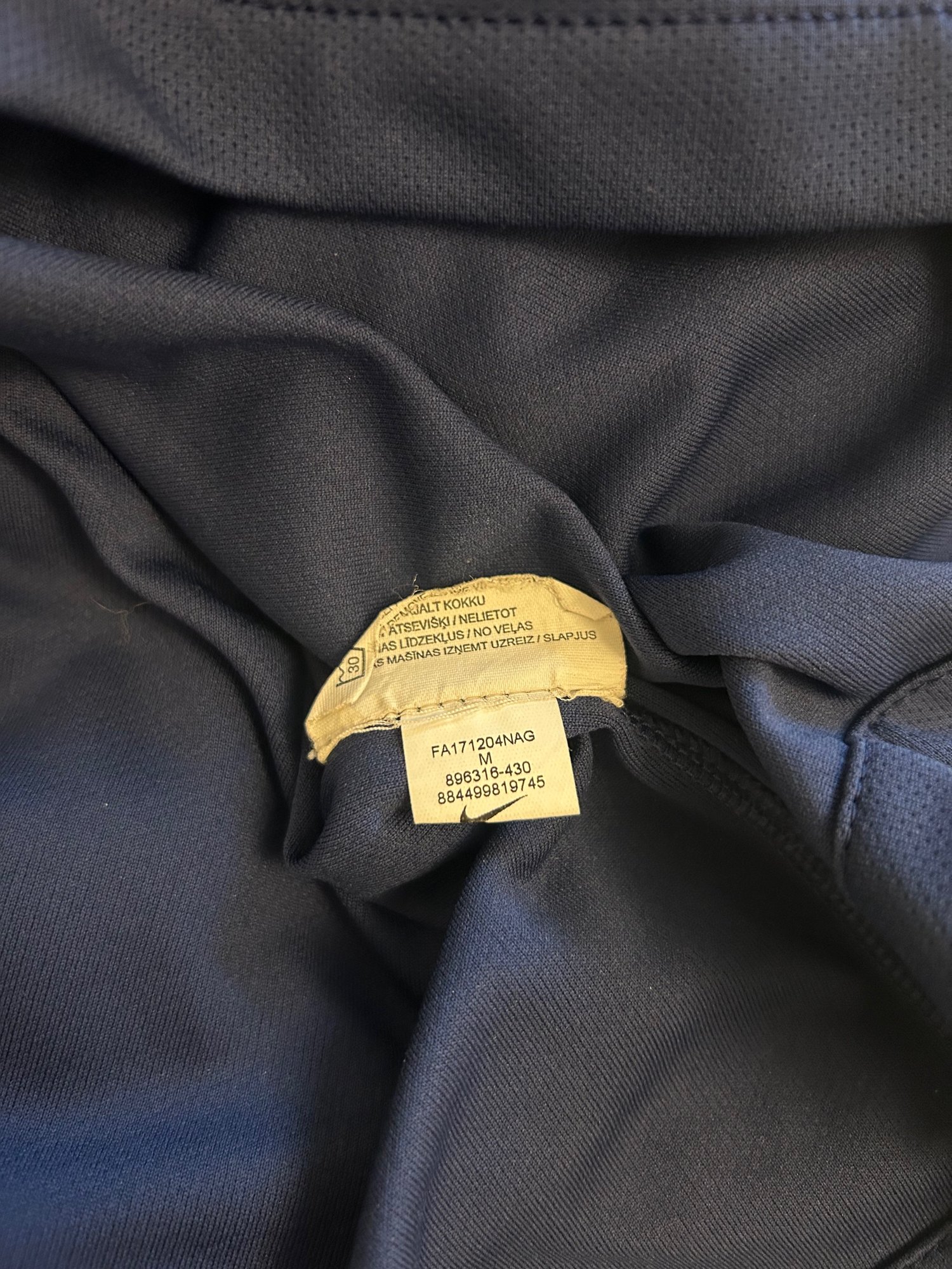 Image of Tottenham Hotspur “ERIKSEN 23” 2017/18 Away Shirt + PL patches (M)