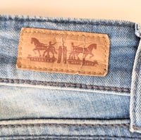 Image 7 of Women 529 Skinny Leg Curvy Light Wash Jeans